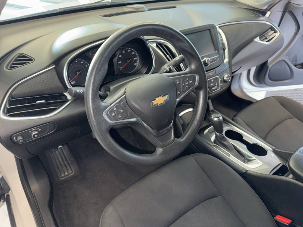 2018 Chevrolet Malibu Image 28