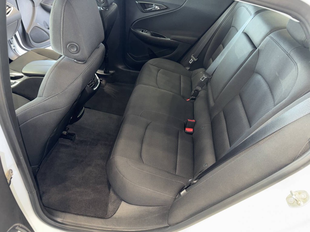 2018 Chevrolet Malibu Image 30