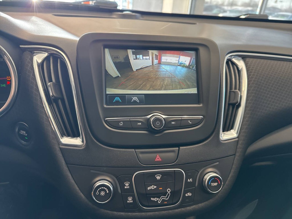 2018 Chevrolet Malibu Image 34