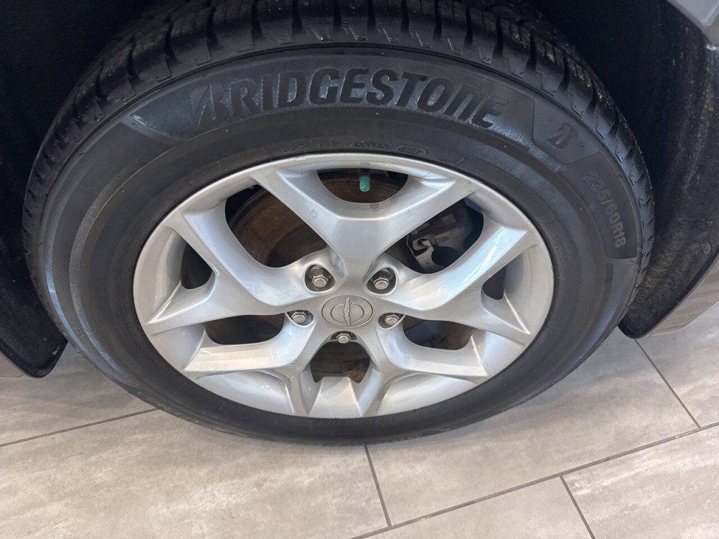 2018 Chrysler Pacifica Image 12