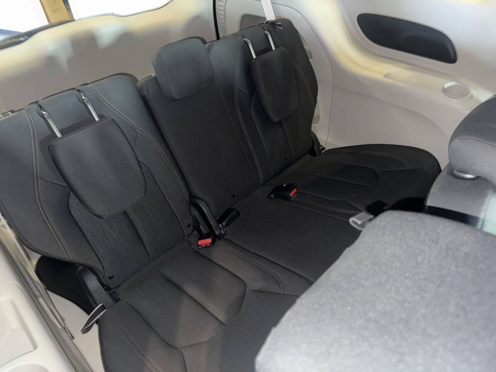 2018 Chrysler Pacifica Image 22