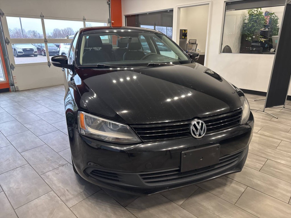 2012 Volkswagen Jetta Image 4