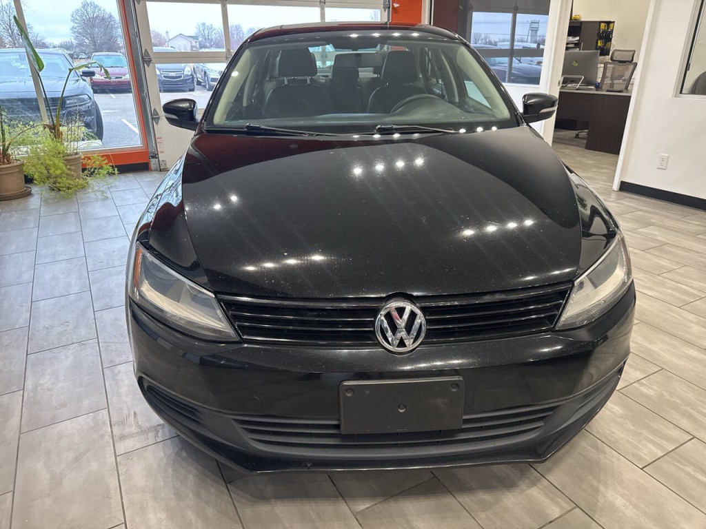 2012 Volkswagen Jetta Image 5