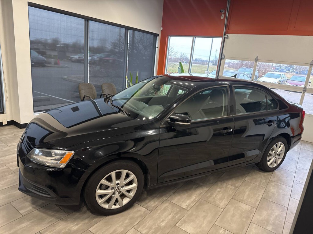 2012 Volkswagen Jetta Image 8