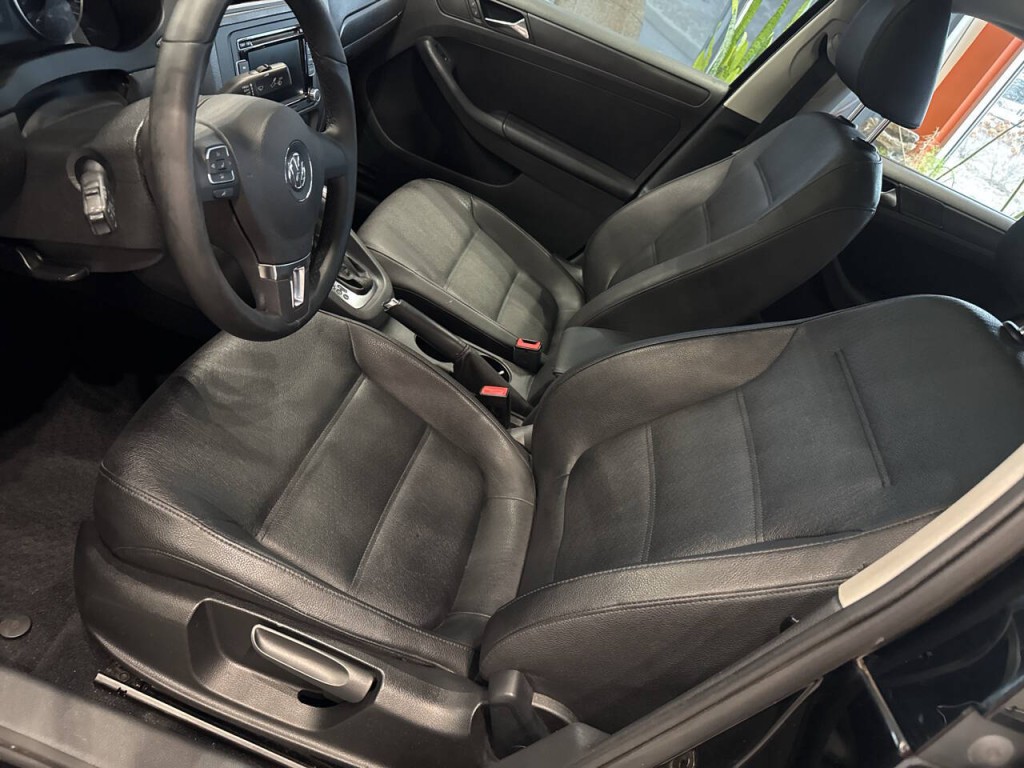 2012 Volkswagen Jetta Image 22