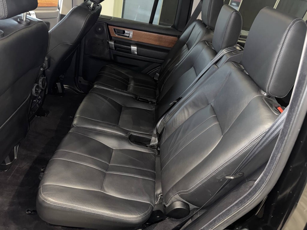 2013 Land Rover LR4 Image 23