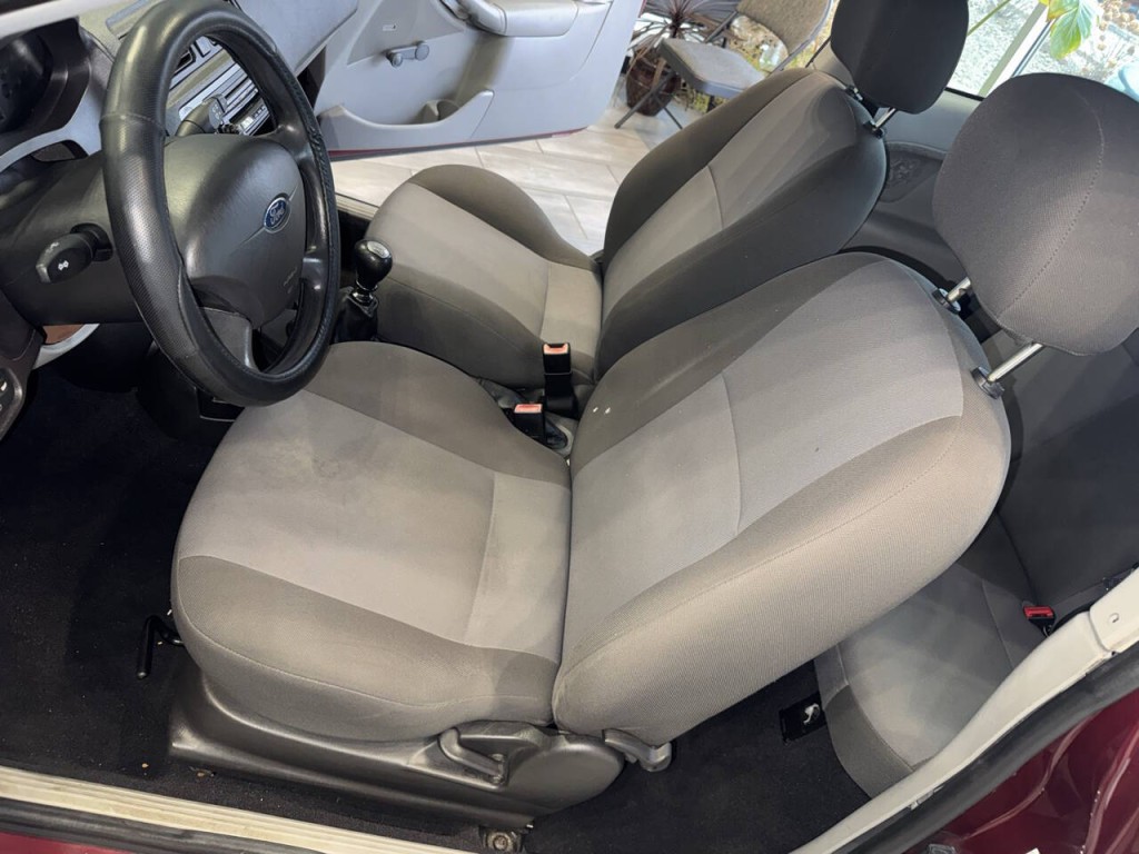 2007 Ford Focus Image 17