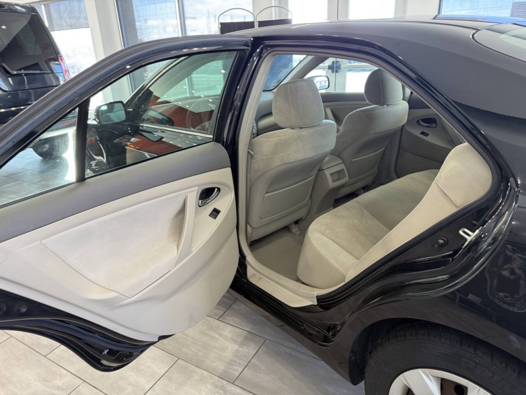 2007 Toyota Camry Image 23