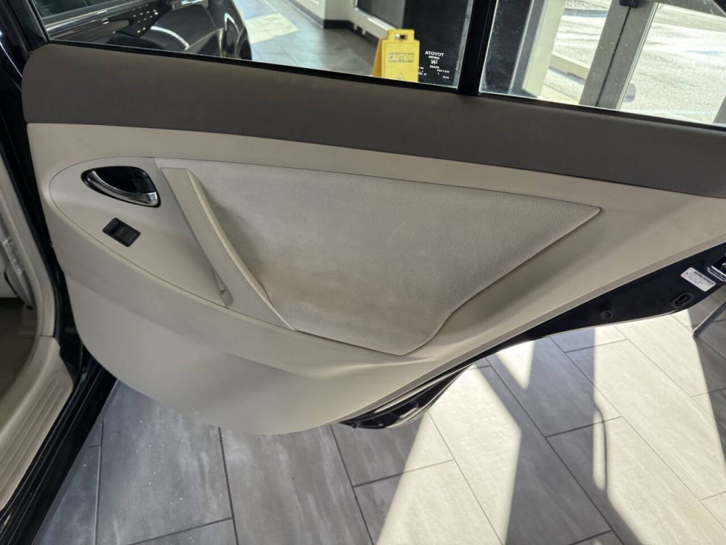 2007 Toyota Camry Image 31
