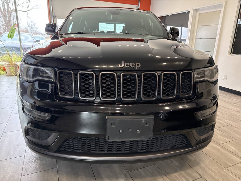 2020 Jeep Grand Cherokee Image 2