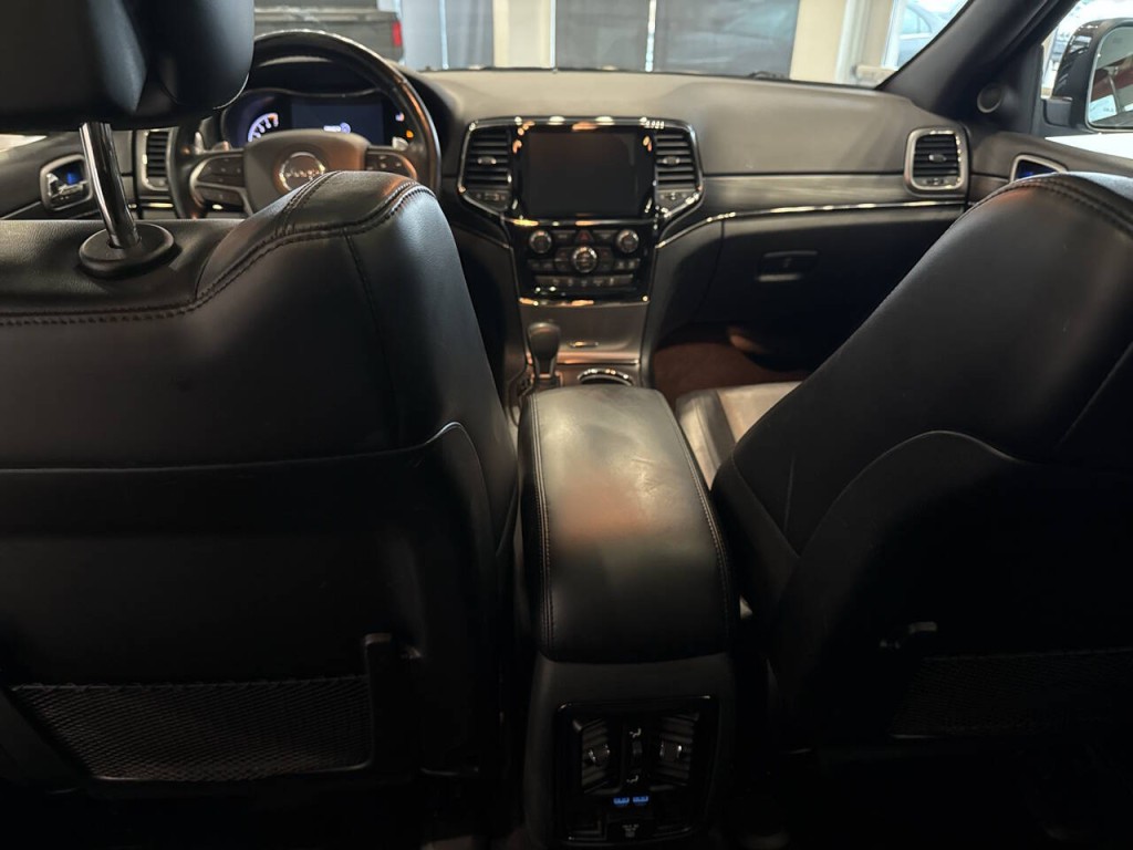 2020 Jeep Grand Cherokee Image 32
