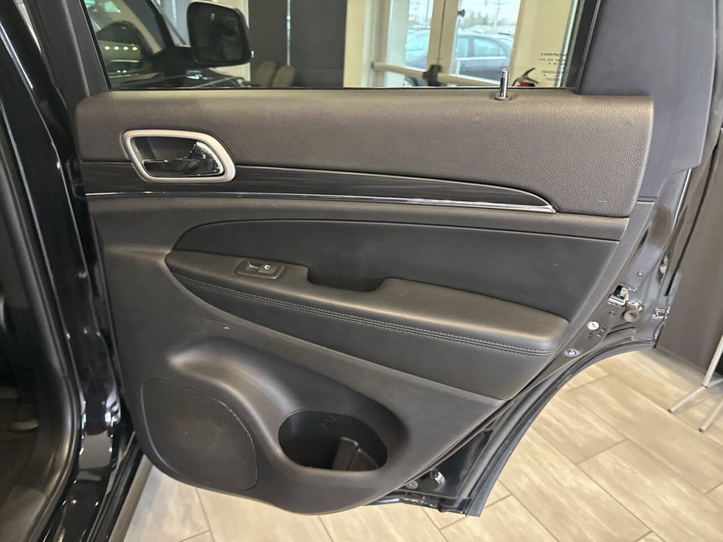 2020 Jeep Grand Cherokee Image 37