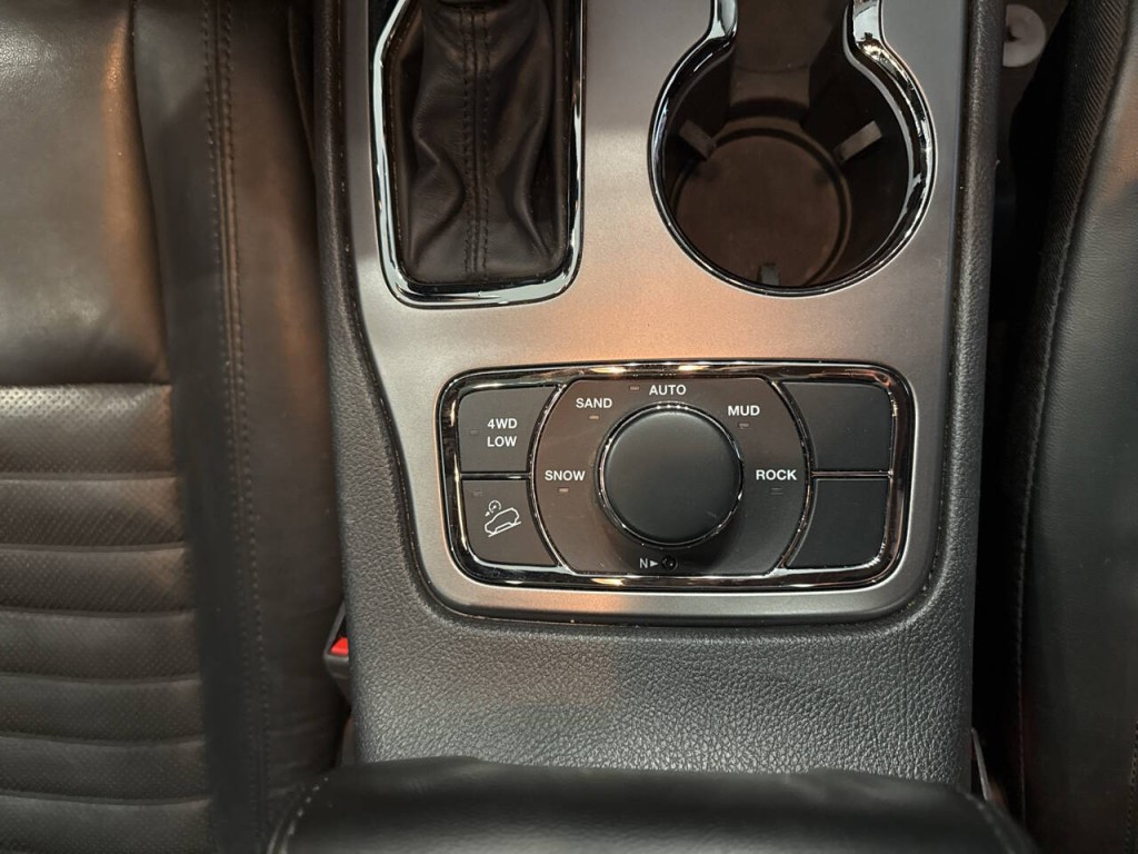 2020 Jeep Grand Cherokee Image 43