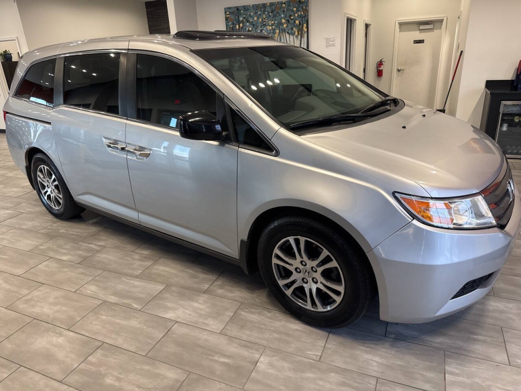 2011 Honda Odyssey Image 16