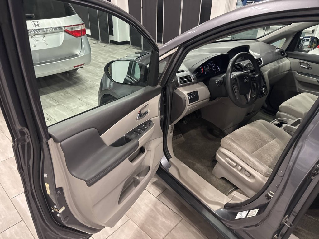 2014 Honda Odyssey Image 22