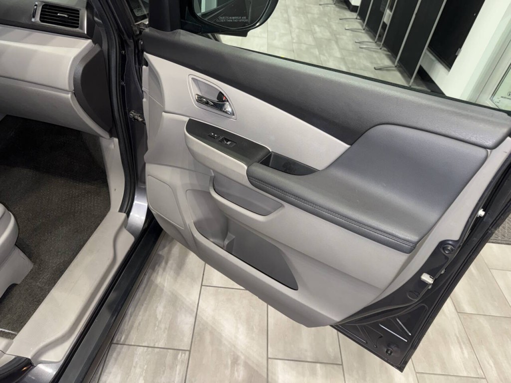 2014 Honda Odyssey Image 26