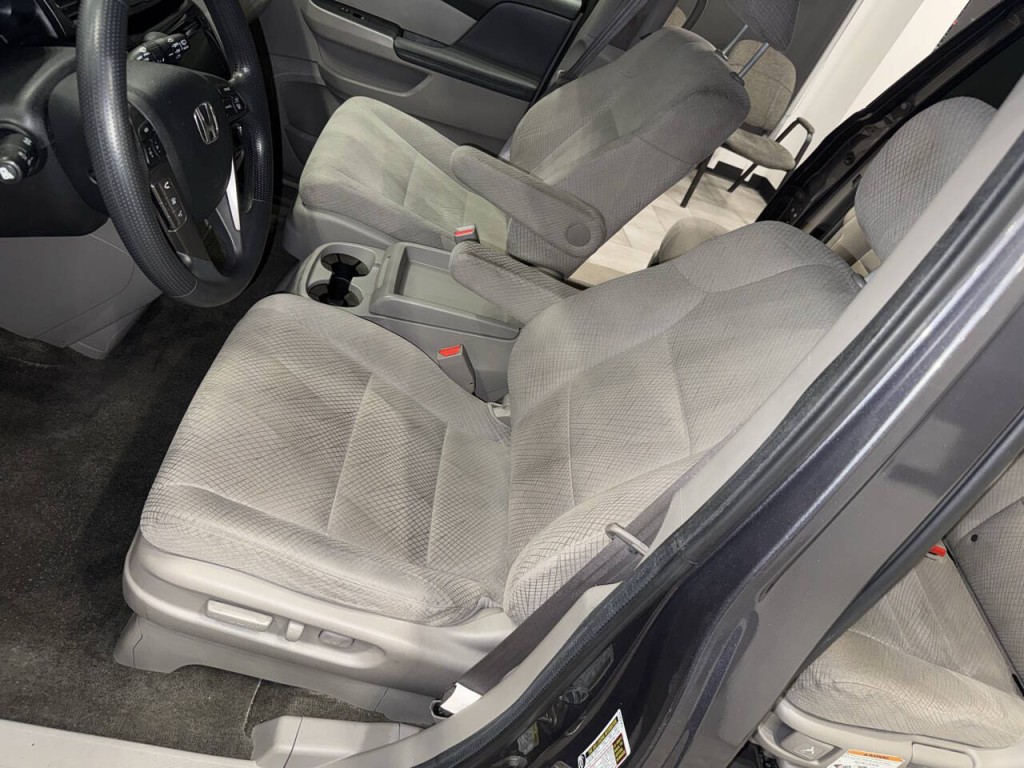 2014 Honda Odyssey Image 27