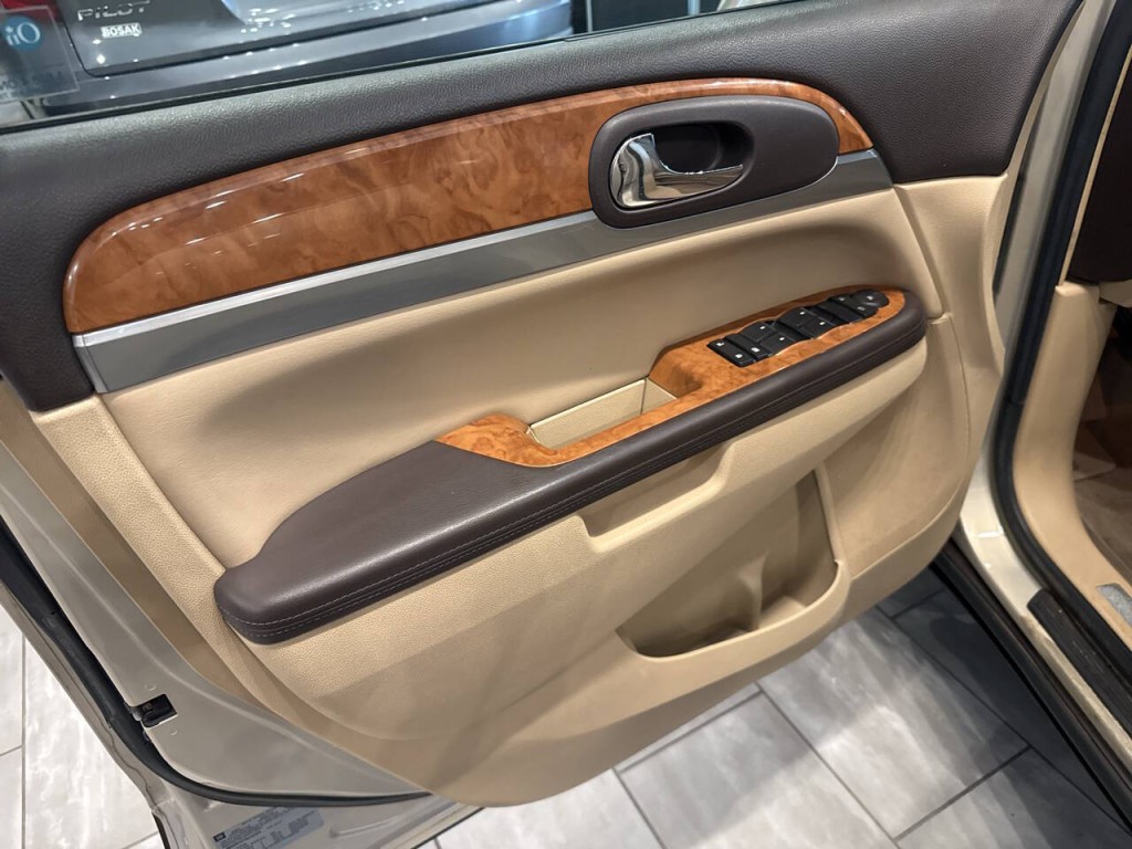 2008 Buick Enclave Image 15