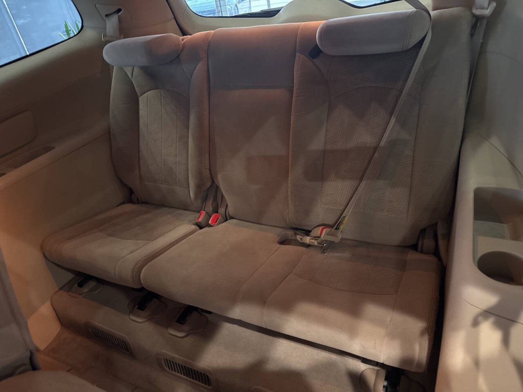 2008 Buick Enclave Image 17