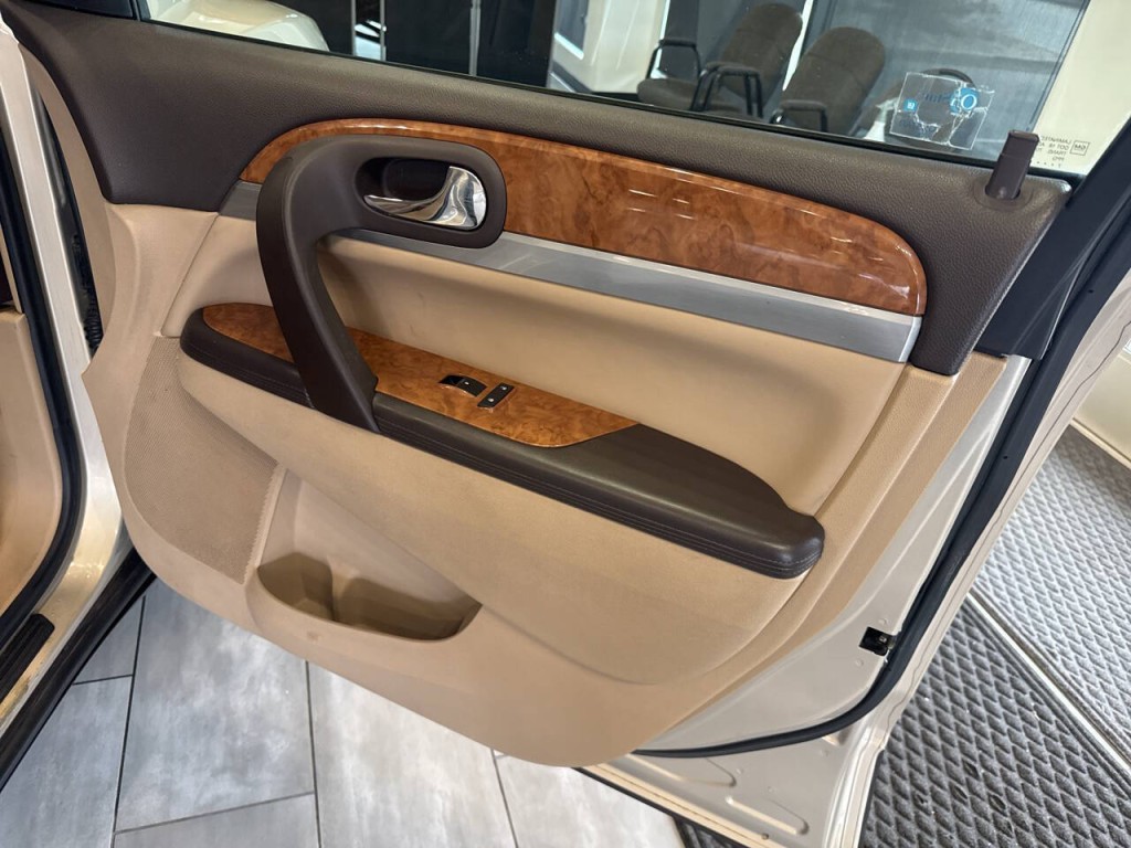 2008 Buick Enclave Image 21