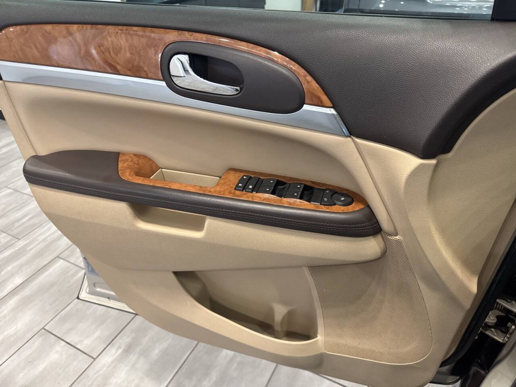2008 Buick Enclave Image 26