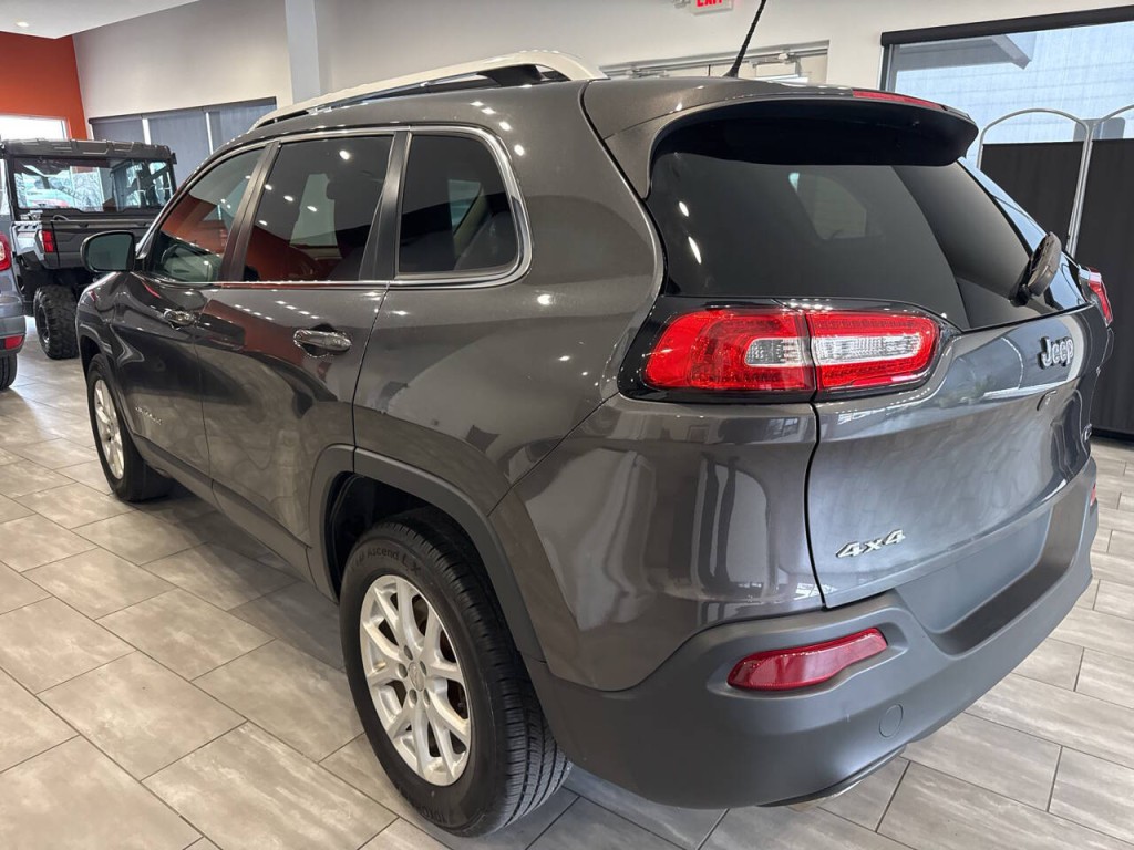 2015 Jeep Cherokee Image 12