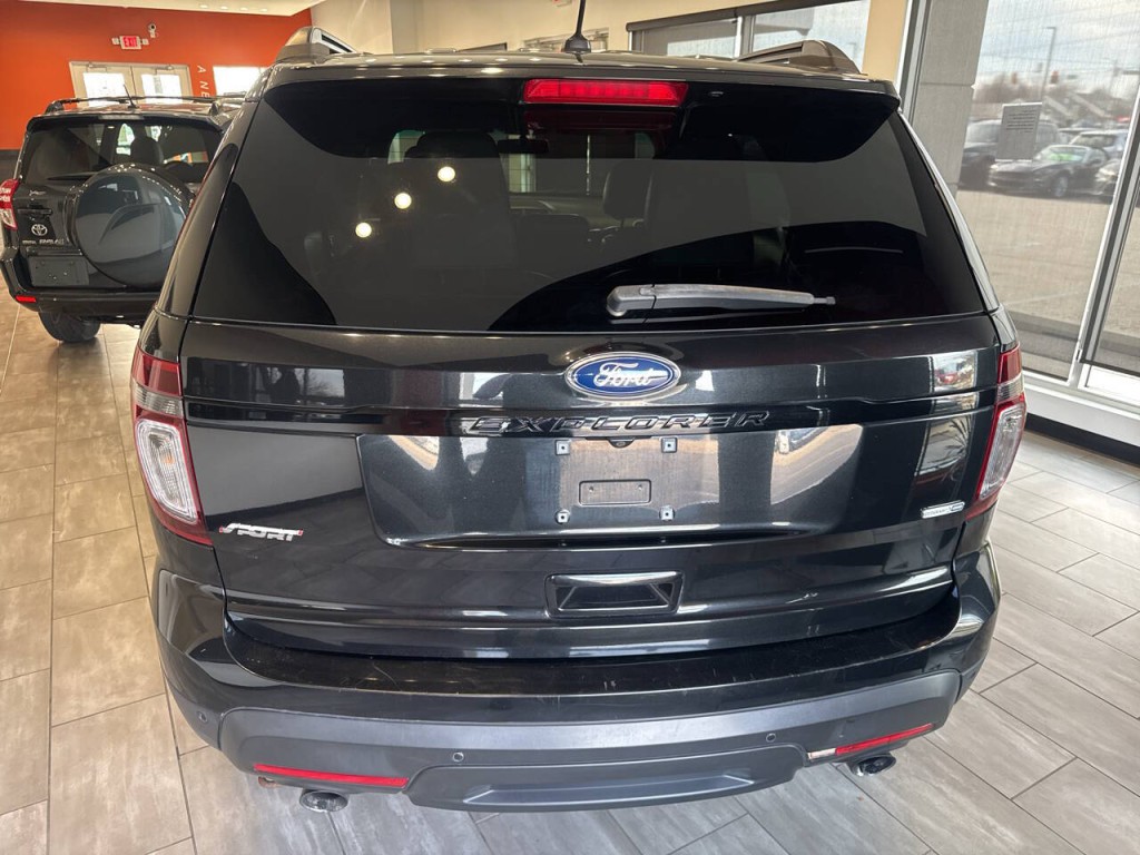 2013 Ford Explorer Image 12