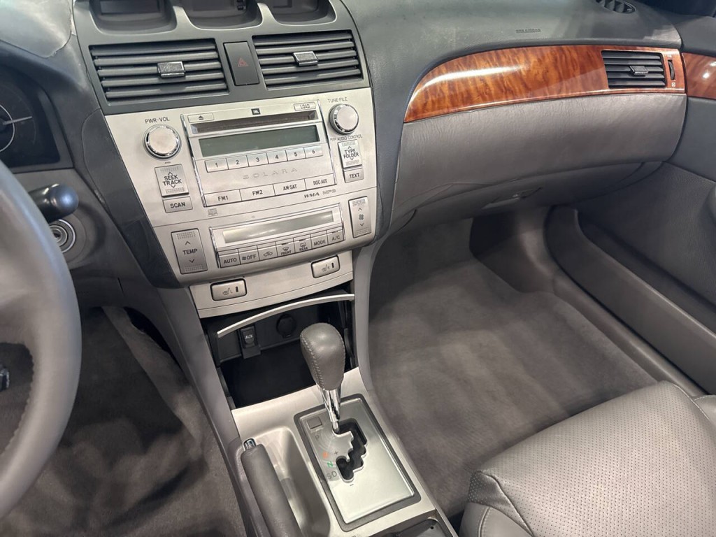 2007 Toyota Camry Image 19