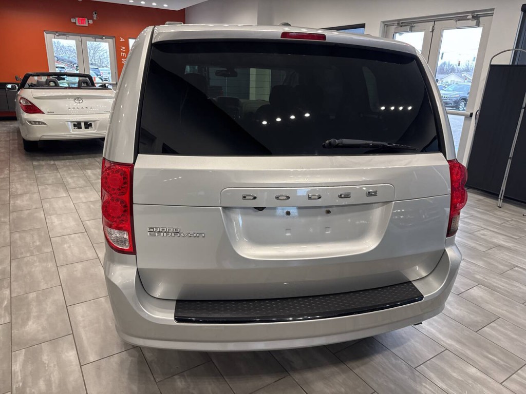 2012 Dodge Grand Caravan Image 10