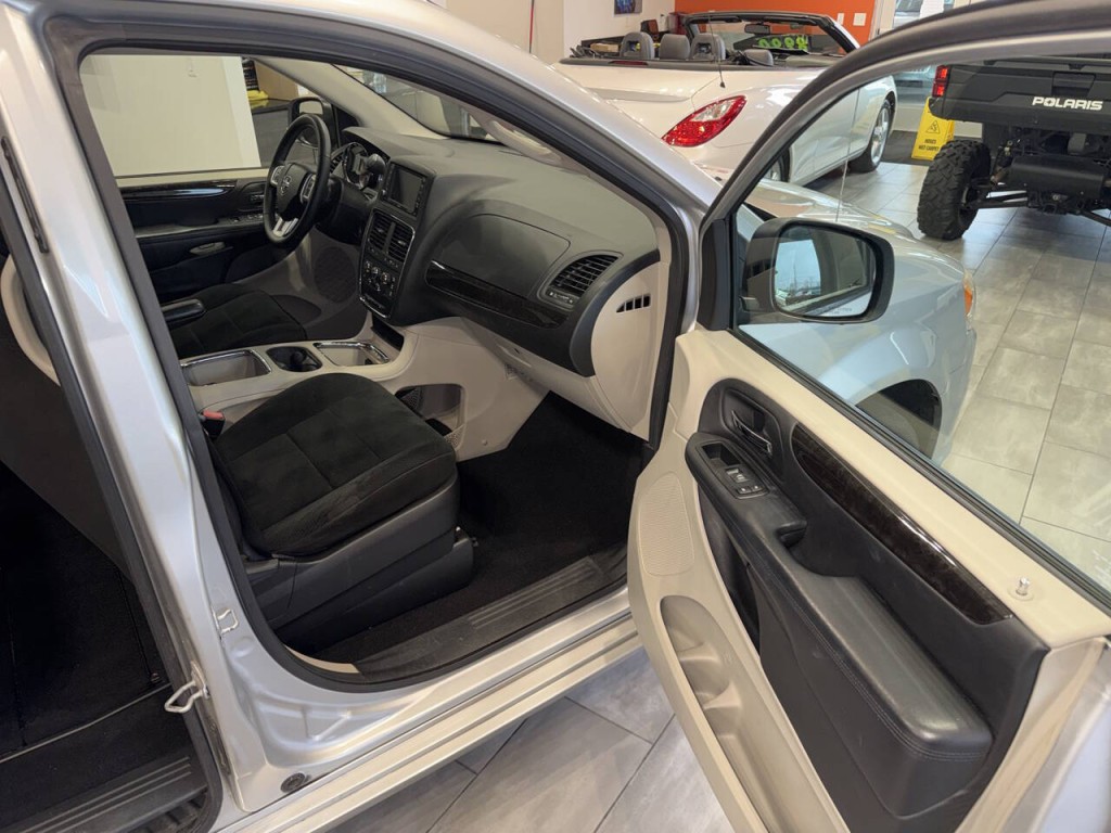 2012 Dodge Grand Caravan Image 13