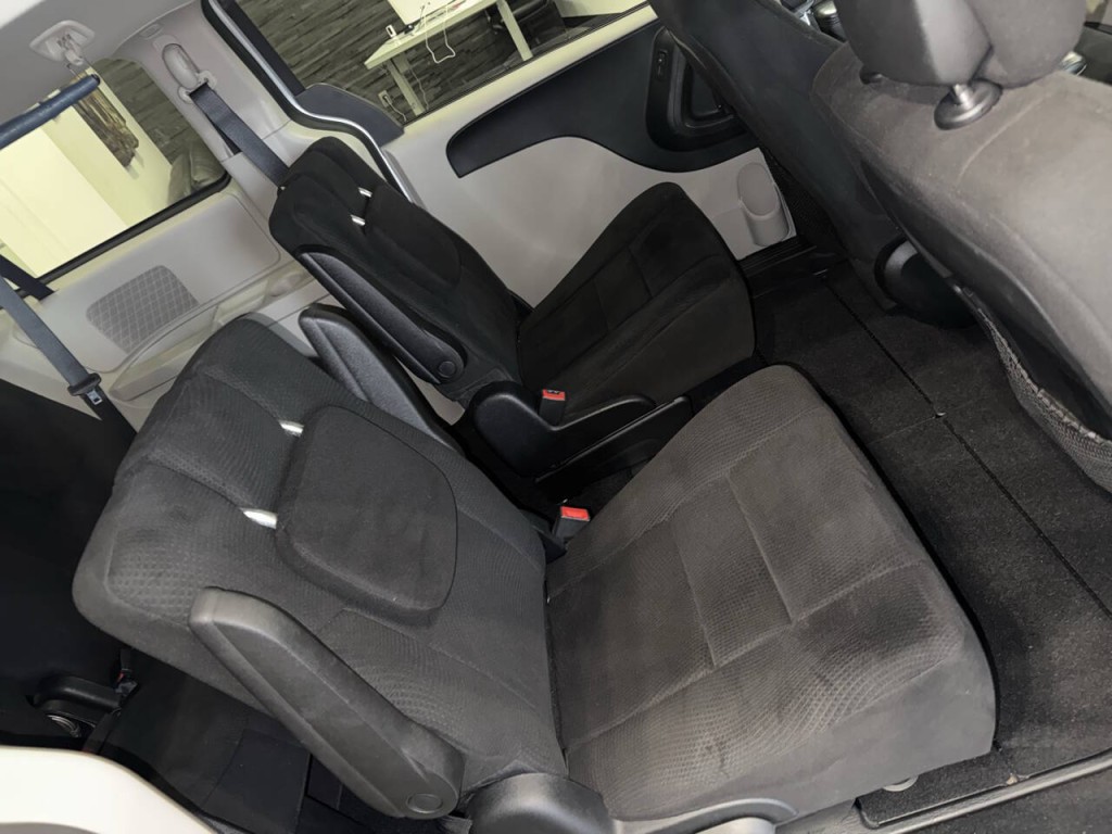 2012 Dodge Grand Caravan Image 18