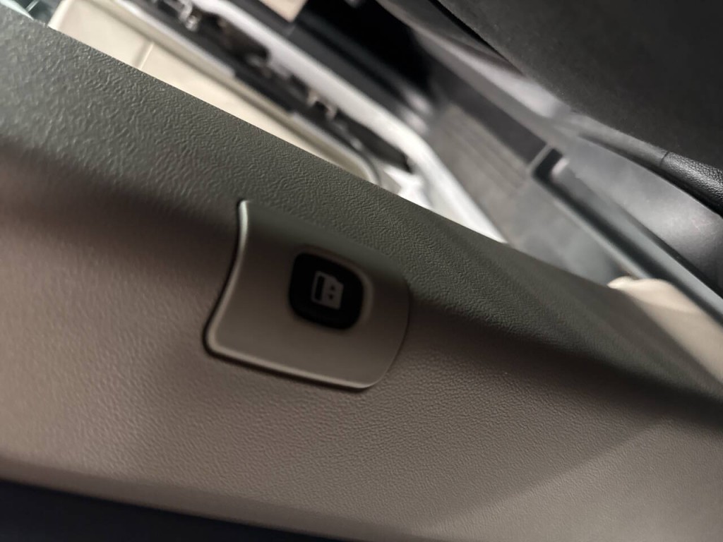 2012 Dodge Grand Caravan Image 25