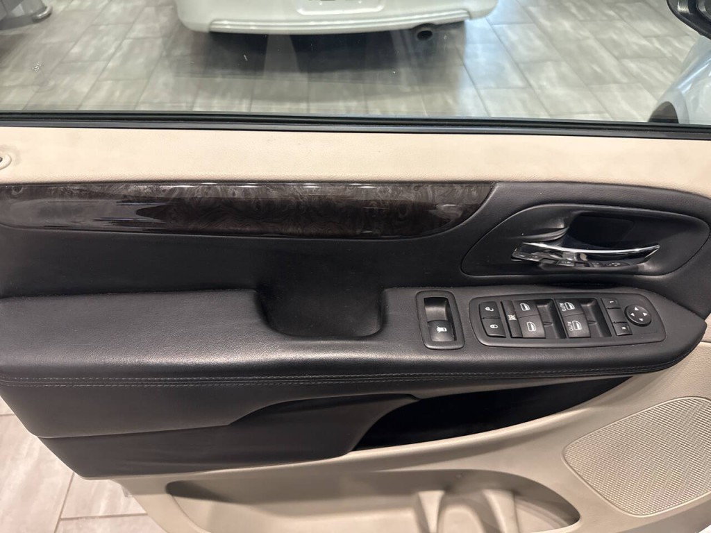 2012 Dodge Grand Caravan Image 26