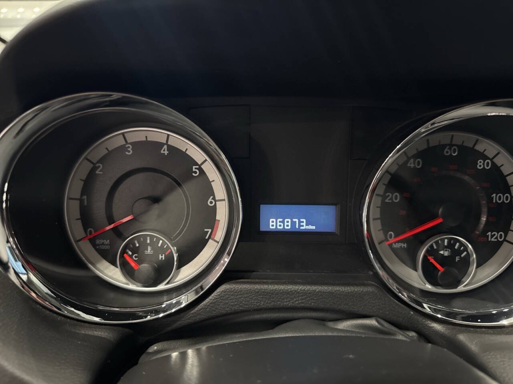 2012 Dodge Grand Caravan Image 32