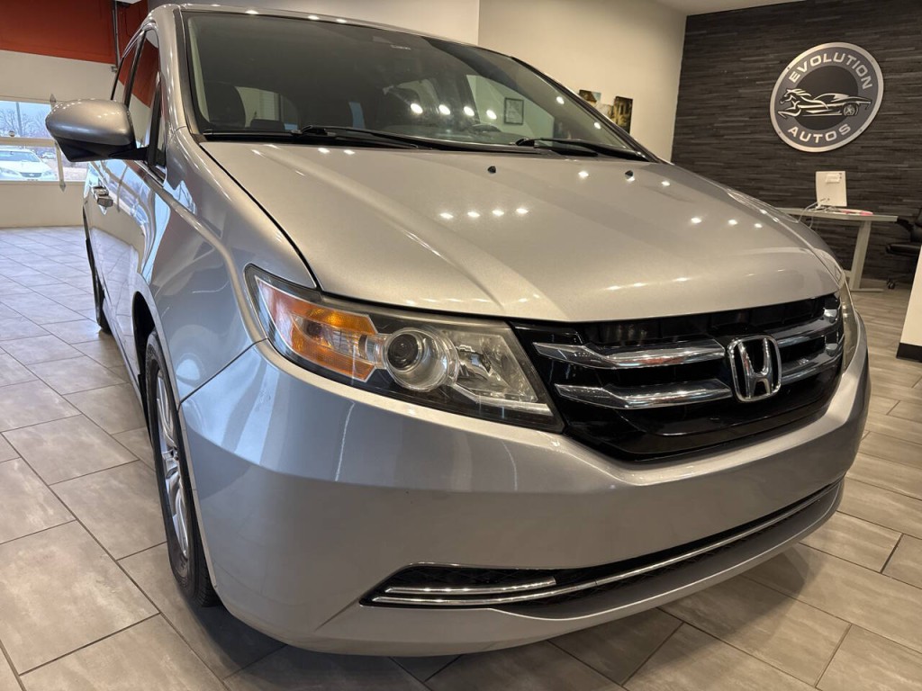 2016 Honda Odyssey Image 1
