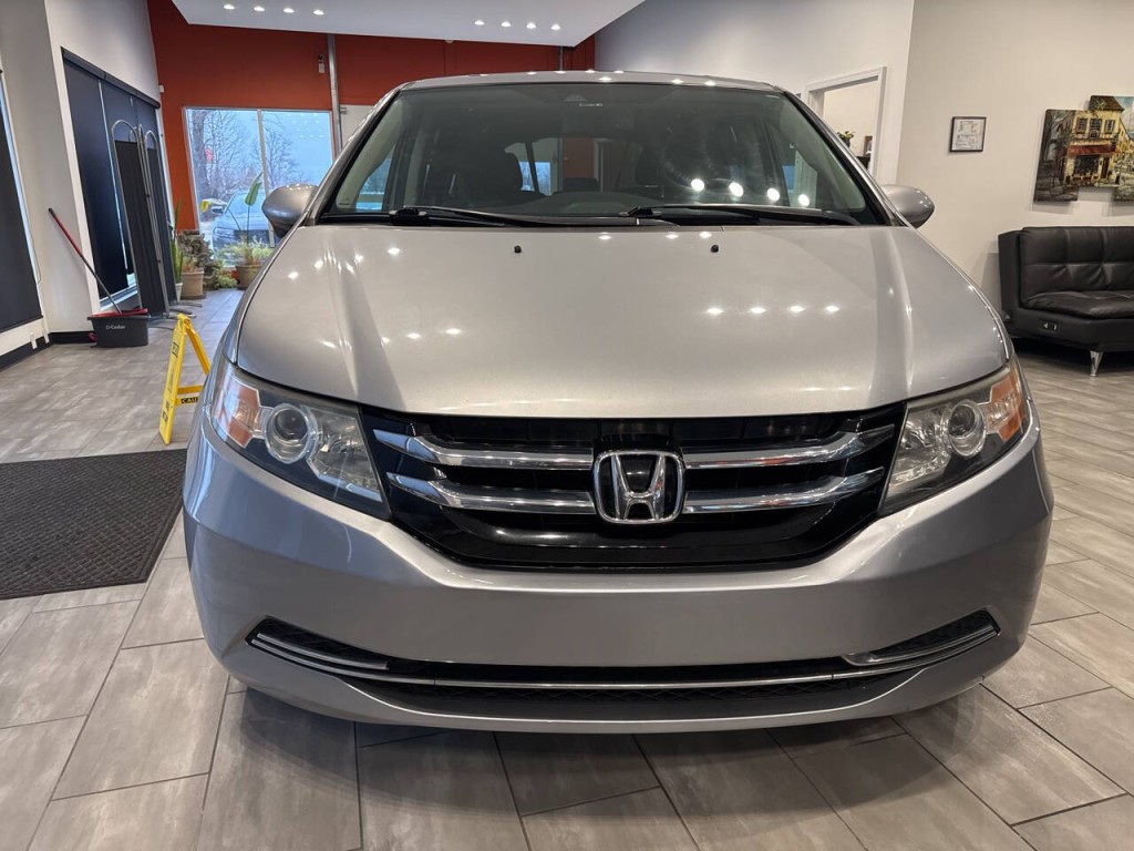 2016 Honda Odyssey Image 4