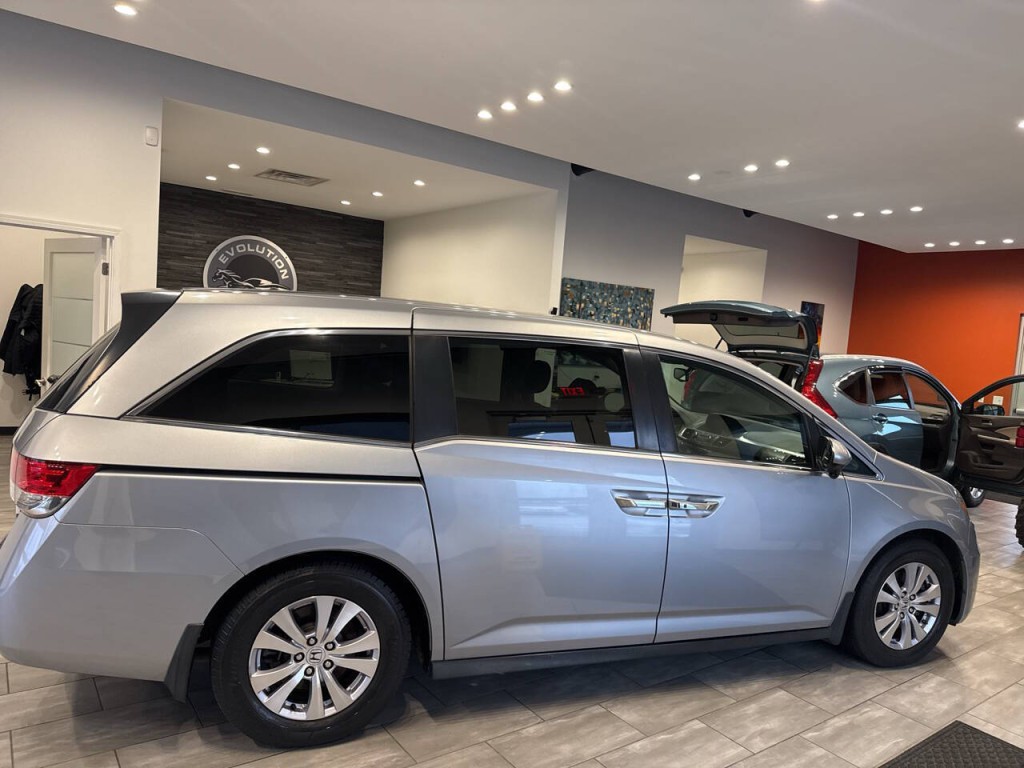 2016 Honda Odyssey Image 11