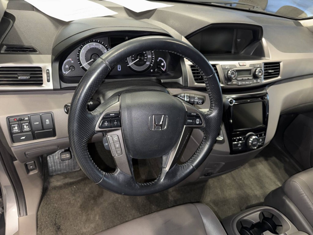 2016 Honda Odyssey Image 30