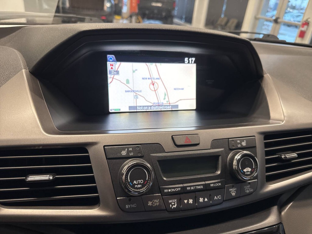 2016 Honda Odyssey Image 35