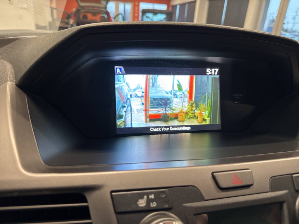 2016 Honda Odyssey Image 40