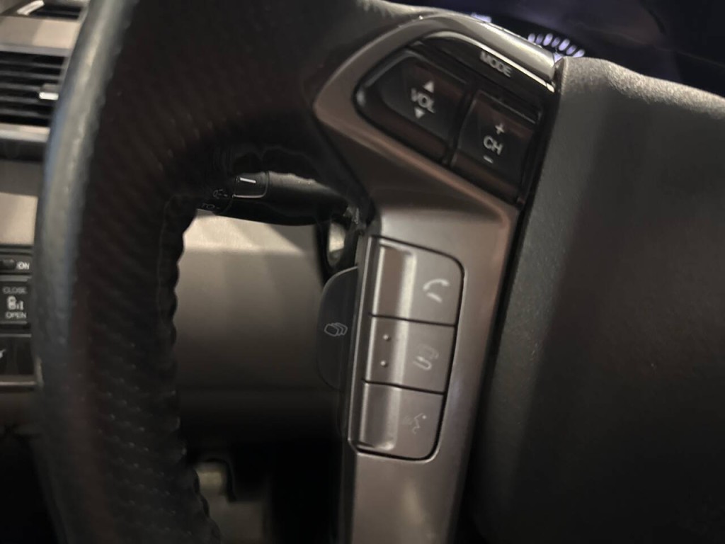 2016 Honda Odyssey Image 44