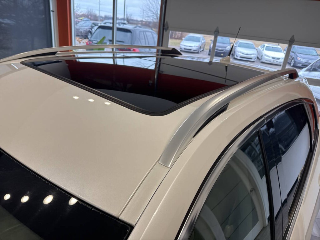 2012 Cadillac SRX Image 13