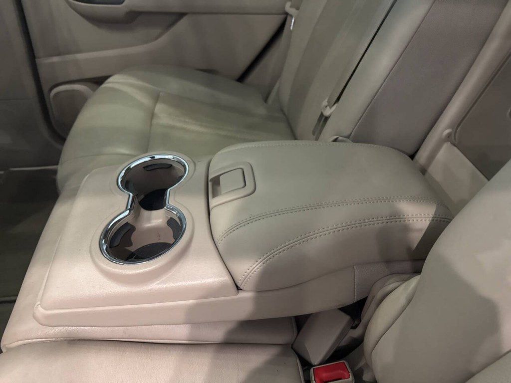 2012 Cadillac SRX Image 32