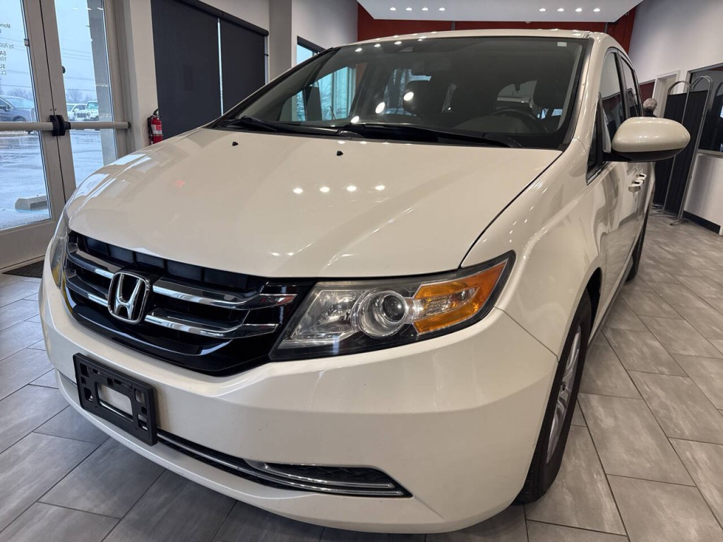 2015 Honda Odyssey Image 1