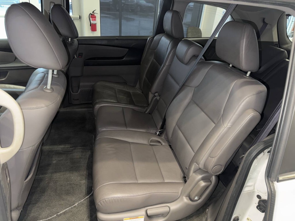 2015 Honda Odyssey Image 19