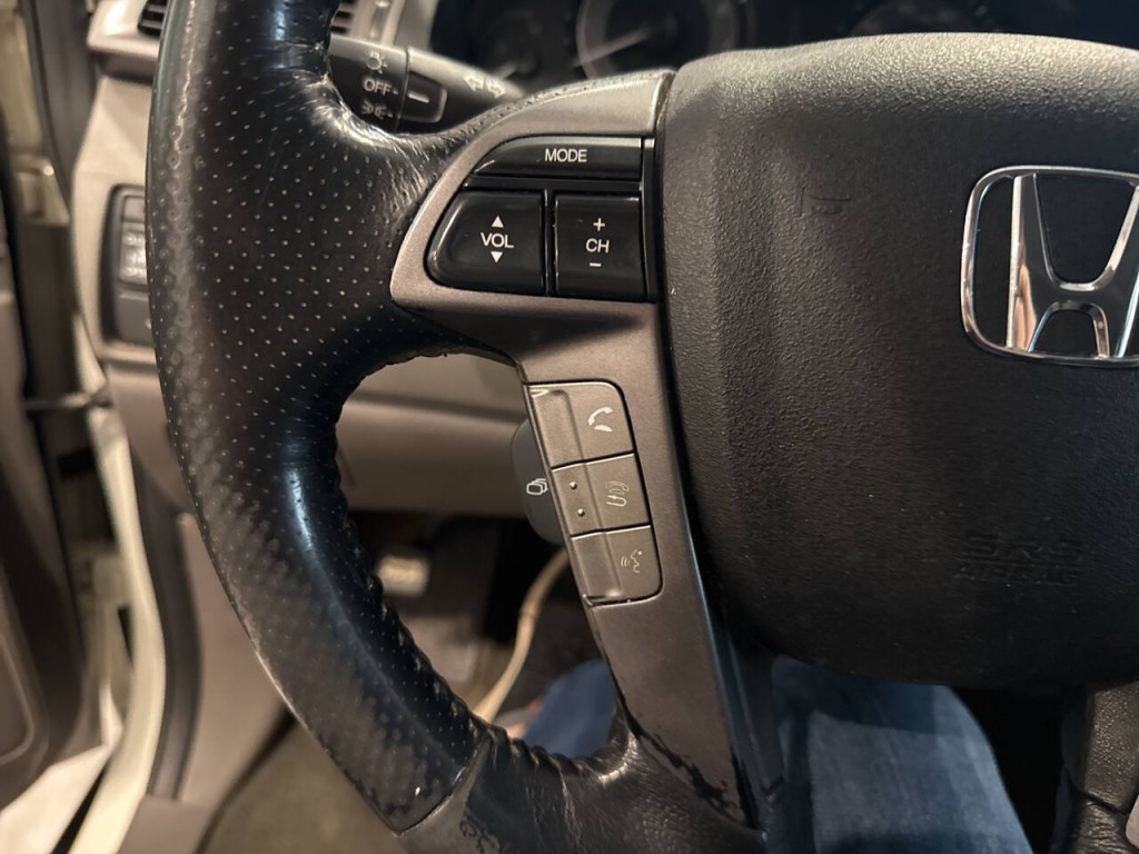 2015 Honda Odyssey Image 31