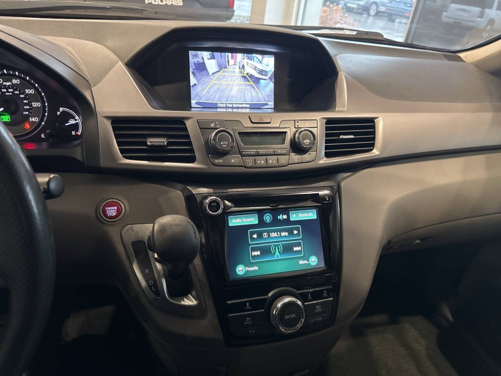 2015 Honda Odyssey Image 33