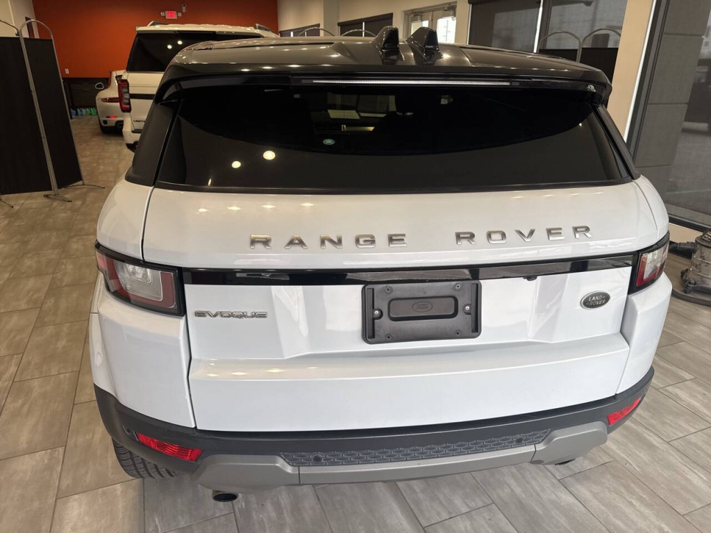 2017 Land Rover Range Rover Evoque Image 9