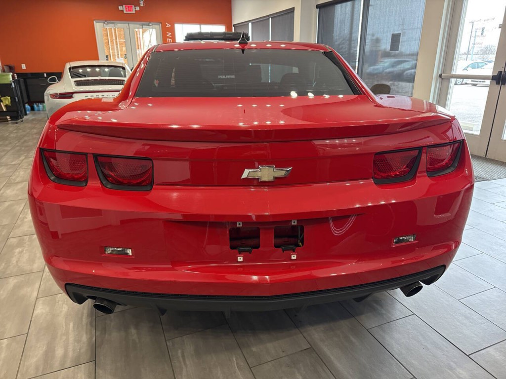 2011 Chevrolet Camaro Image 7