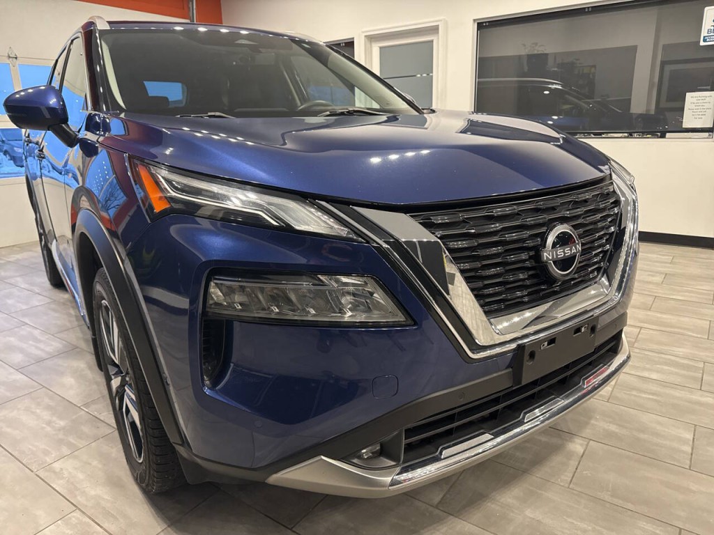 2022 Nissan Rogue Image 1
